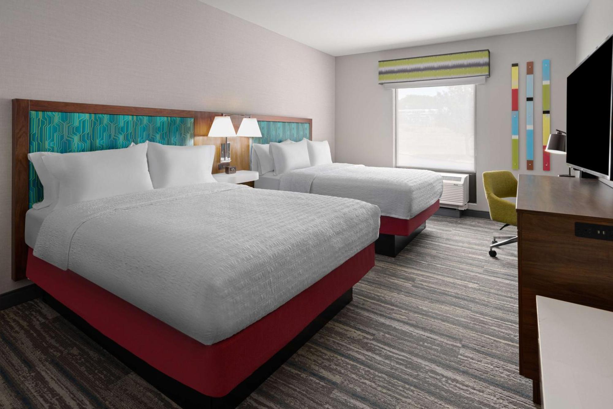 Brooklyn Hampton Inn Cleveland-Airport/Tiedeman Road מראה חיצוני תמונה