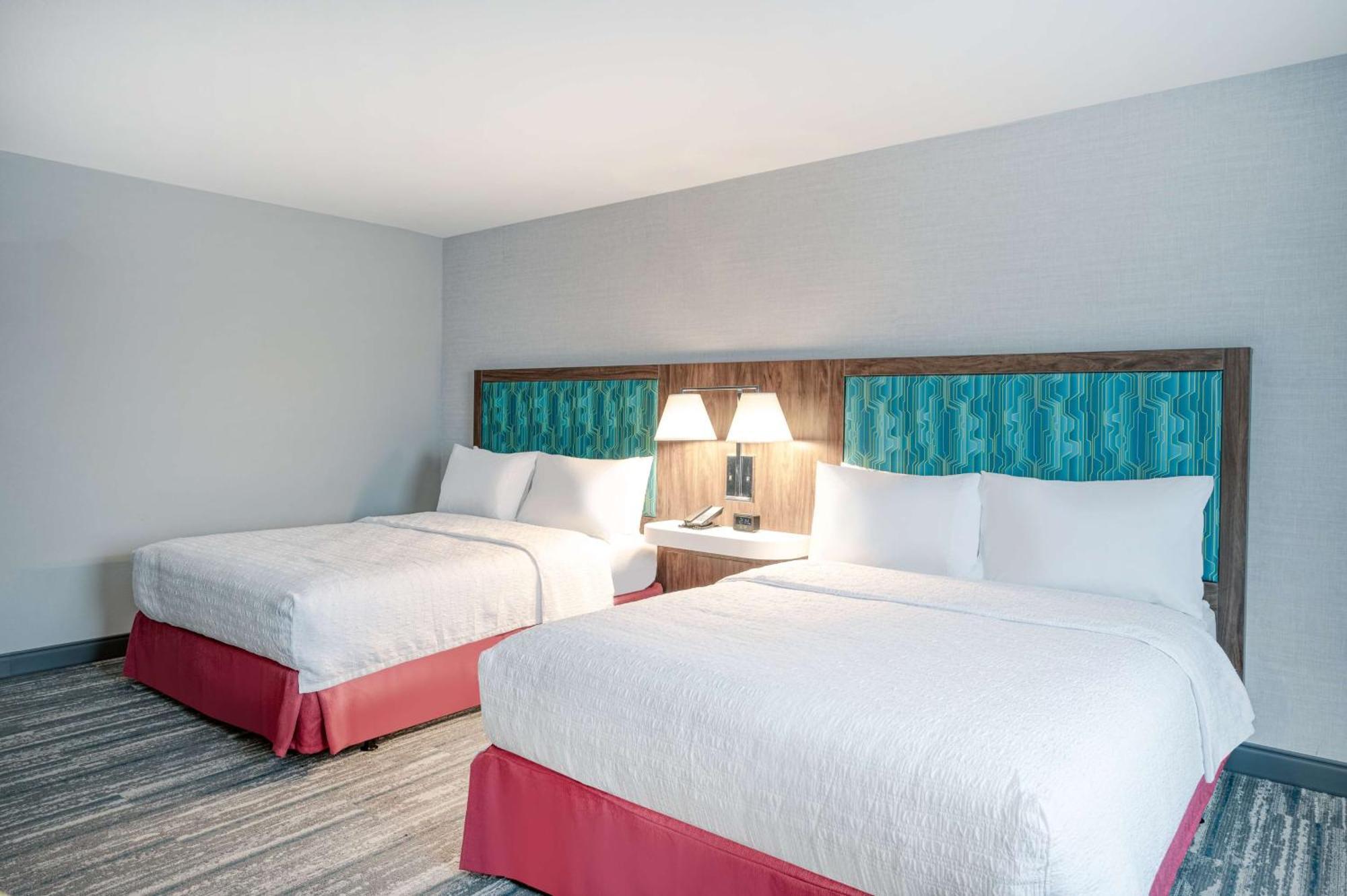 Brooklyn Hampton Inn Cleveland-Airport/Tiedeman Road מראה חיצוני תמונה